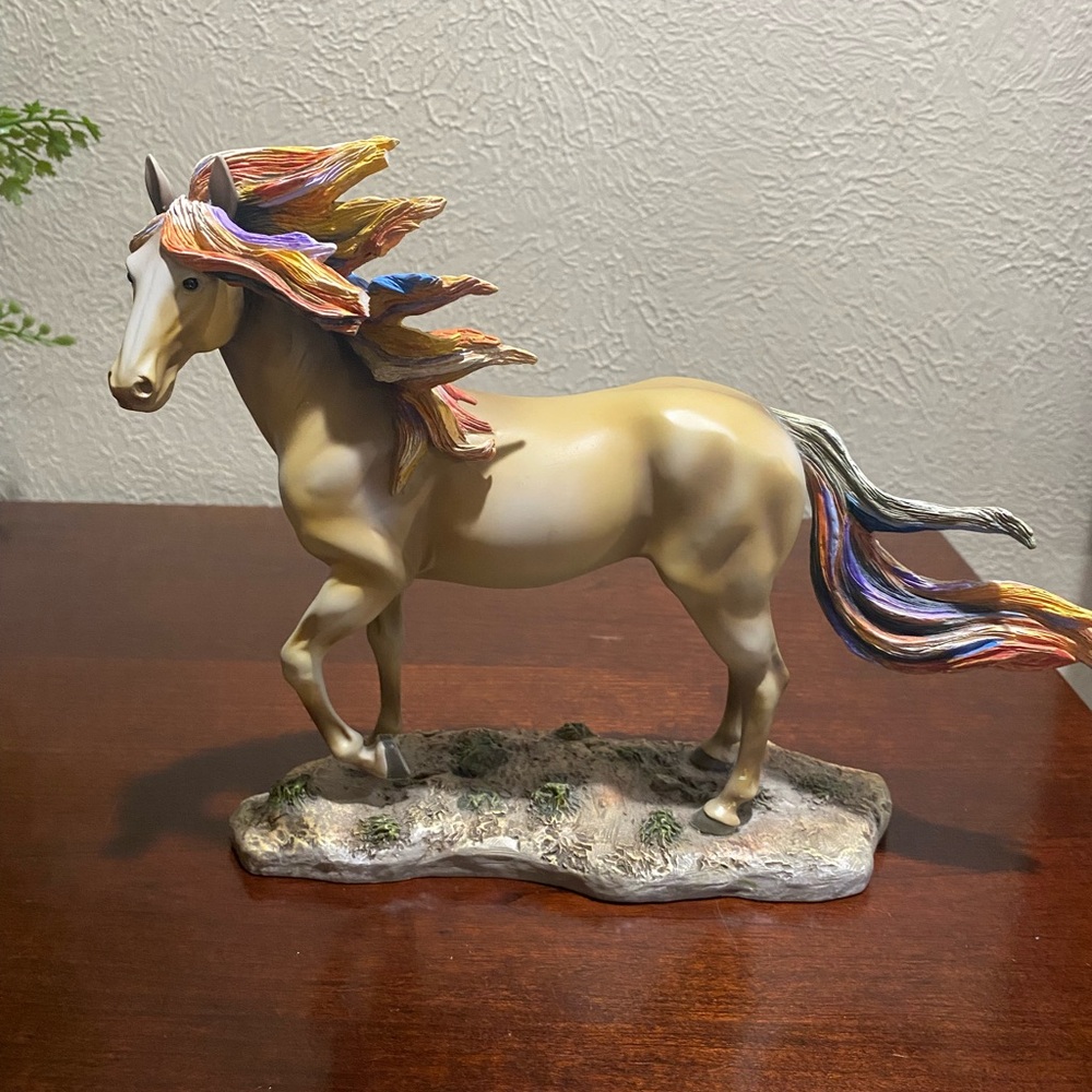 Marcia Baldwin “WIND ll “ Collectable Horse Figurine
#21010